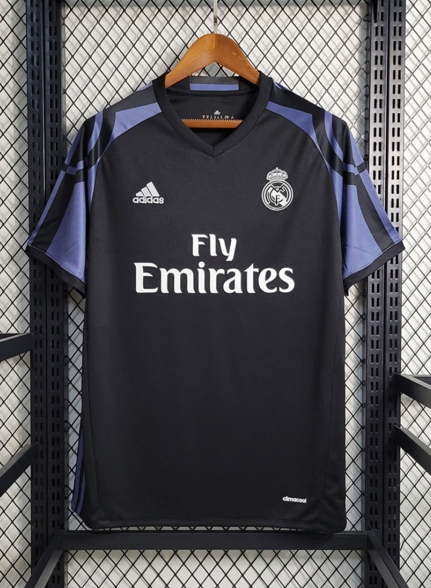 Real Madrid 16/17 Retro Jersey